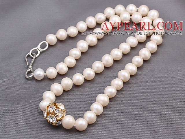 Fashion Single Strand Natural White Freshwater Pearl Beaded Necklace With Gold Rhinestone Charm