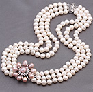 Elégant multi brins 7-8mm blanc naturel perle d'eau douce collier de perles avec perle rose de charme de Rhinestone de fleur