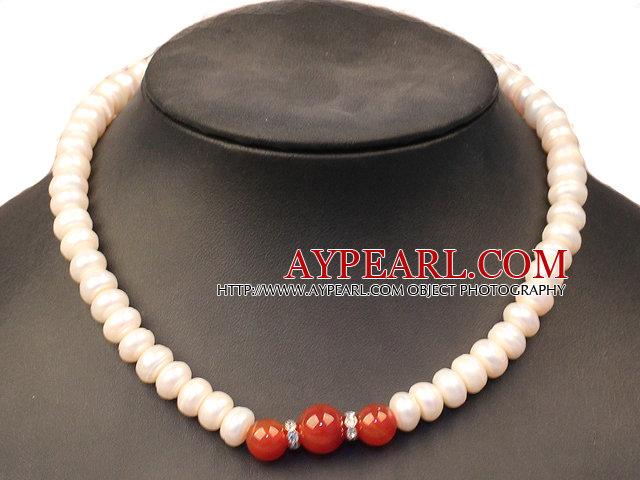 Noble Graceful Natural White Freshwater Pearl & Red Agate pärlor halsbandet