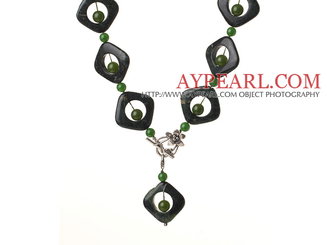 Style vintage jade vert et vert Aventurine Y collier de forme avec fermoir 