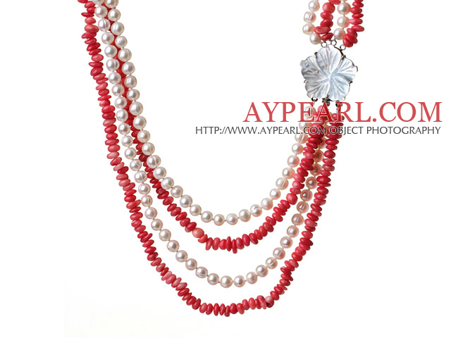 Ursnygg Multi Layer Red Coral och naturliga White Pearl Party Halsband med Shell Flower Lås 