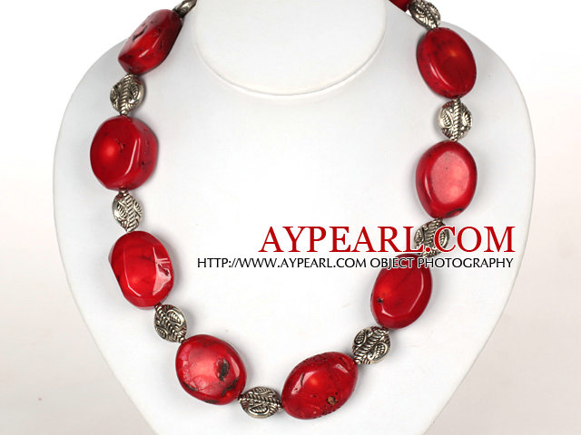 Hanmade Red Coral Halsband med Tibetian Silver Tillbehör