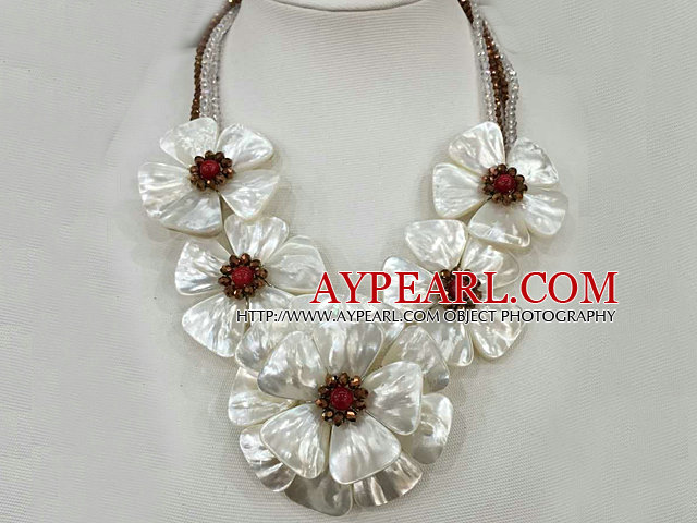 Fantastisk Statement White Shell Flower Klar og Brown Crystal Party / Wedding Necklace