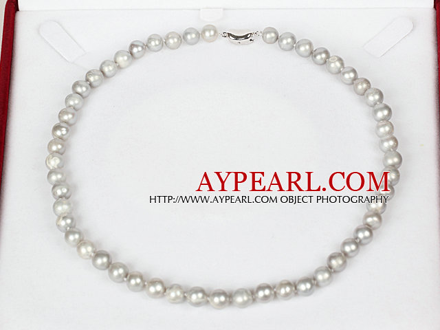 8-9mm Natural Round Gray Freshwater Pearl Beaded halskjede for kvinner