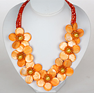 Orange Gul Färg Crystal och Shell Flower Party halsband