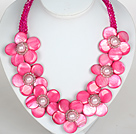 Hot Pink Color Crystal og Shell Flower partiet halskjede