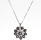 Wholesale Natural Black Freshwater Pearl Flower Pendant Necklace with Metal Chain