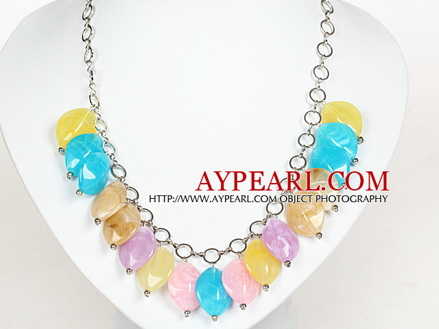 Assortiment Multi Color Collier acrylique avec chaîne en métal