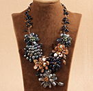 Marvelous Vakker Multi Color Natural Uregelmessig Shape Pearl Flower Statement partiet halskjede