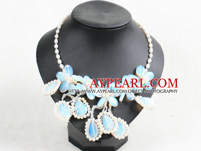 Gorgeous Beautiful Natural White Freshwater Pearl Opal Flower Statement Party halsband