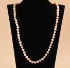 Enkelt Long stil Natural Pink Potato Shape Pearl Necklace / genser Chain