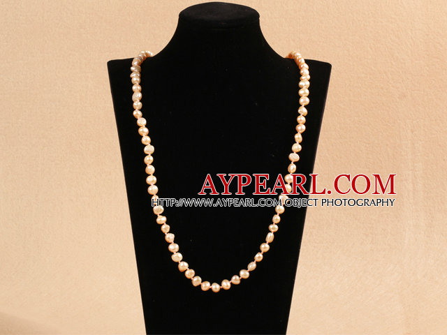 Enkelt Long stil Natural Pink Potato Shape Pearl Necklace / genser Chain