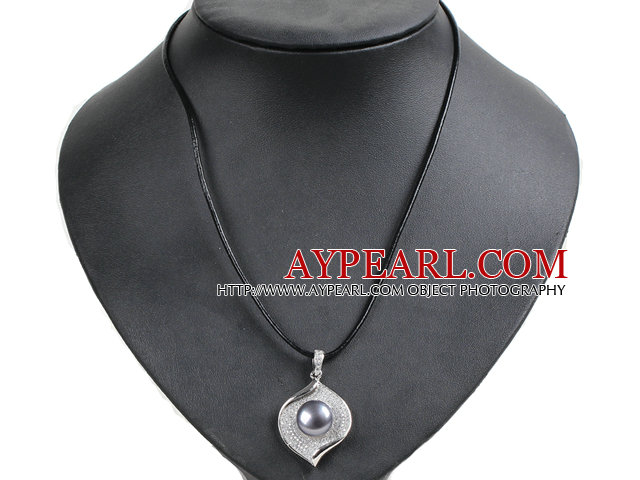 Simple Elegant Natural Big Black Freshwater Pearl Alloyed Leaf Pendant Leather Necklace