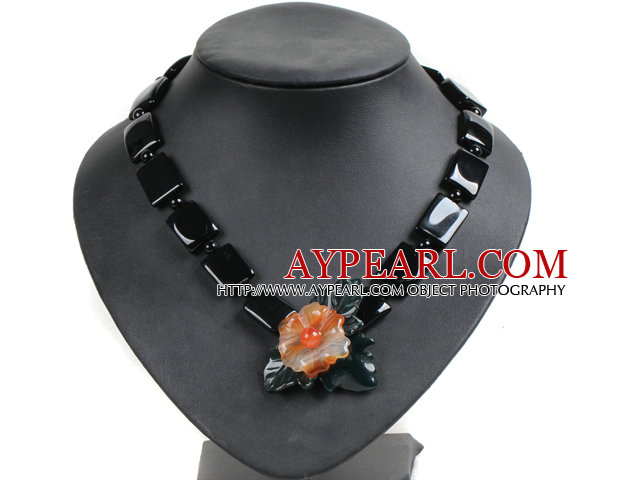 Vintage Style Square Shape Black Agate Red Natural Agate Flower Pendant Party Necklace