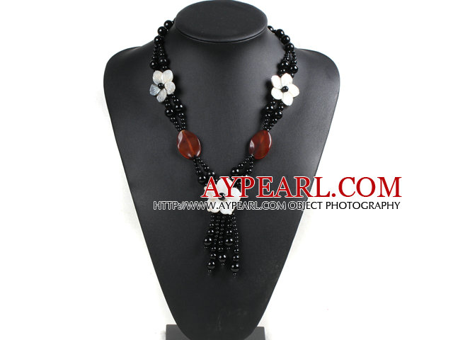 Vintage Style Red and Black Agate Shell Flower Necklace