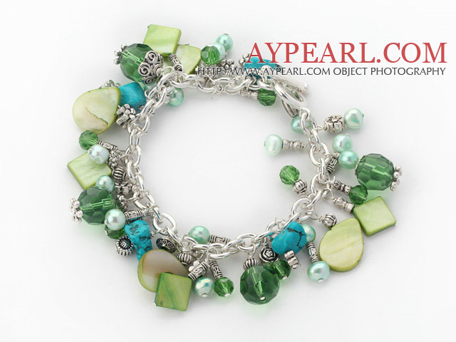 Assortiment de perles d'eau douce vert cristal et vert Shell et bracelet turquoise avec chaîne en métal