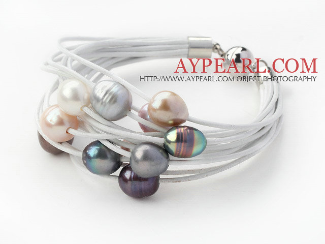 Multi Strands 11-12mm Multi Color Freshwater Pearl White-Leder-Armband mit Magnetverschluss