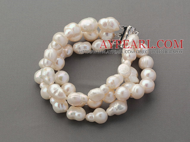 Tre rader Uregelmessig Rice Shape White Pearl Armbånd