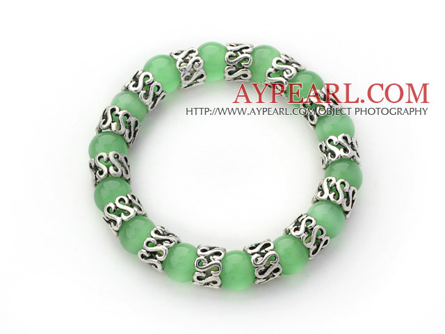 10mm Round Lys grønn Cats Eye og Tibet Silver Spacer Ring Tilbehør Stretch Bracelet