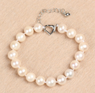 Elegant 9-10mm A Grade Natural White Freshwater Pearl Bracelet with Heart Clasp