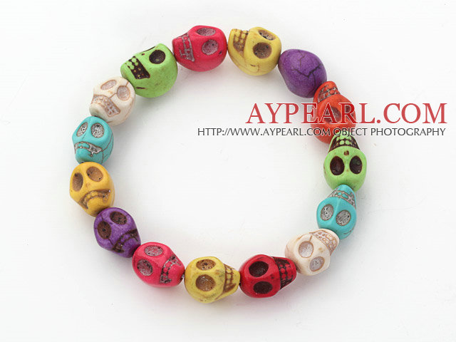 5 Pièces teint Multi Color Turquoise Skull extensible de bracelet de bracelet (total 5 Pieces)