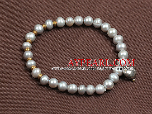 Simple Elegant Style 5-6Mm Natural Grey Freshwater Pearl Elastic/ Stretch Bracelet With Heart Charm