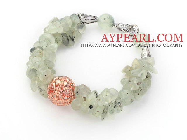 Lys grønn Series Prehnite Chips armbånd med Golden Rose Color Ball