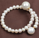 Trendig Elegant Natural White Freshwater Pearl Seashell pärlor Bangle Armband