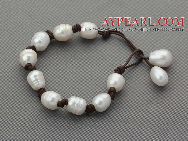 Single Strand 10-11mm White Freshwater Pearl Leather Bracelet with Coffee Brown Leather