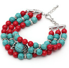 Trois brins de corail rouge et bracelet turquoise avec la chaîne extensible