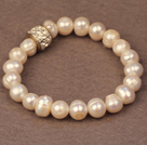 Enkel chic stil Natural White Freshwater Pearl Elastisk armband med Rhinestone tillbehör