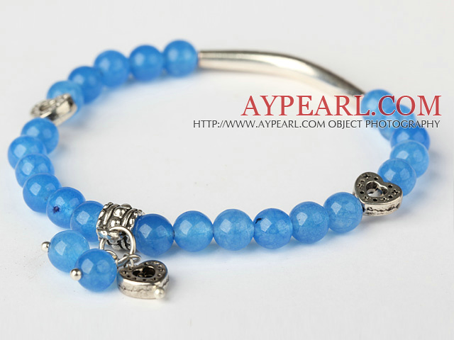 Kaunis Round Sky Blue Jade ja Tiibetin hopea Tube Heart Charm helmiä rannerengas