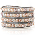 Fashion Multilayer Natural 5 -6mm Weiß , Rosa, Lila Süßwasser-Zuchtperlen handgeknüpft Grau Leder Wickelarmband