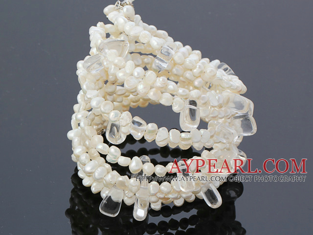 Mode Multilayer Vit Sötvatten Pearl och Crystal Wired Wrap Bangle Armband med Karbinlås