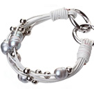 Fashion πολυστρωματικές 10 -11mm Φυσικό γλυκού νερού μαργαριτάρι Gray Silver Γύρος χάντρες και λευκό δερμάτινο βραχιόλι με διπλό Ring Κούμπωμα