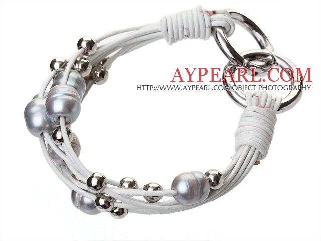 Mode Multilayer 10 - 11mm naturliga sötvatten Gray Silver runda pärlor och vitt läder armband med dubbel -Ring Lås