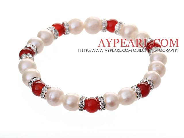 Fashion Natural White Freshwater Pearl And Round Red Agate Beaded Elastic Bracelet With Silver Rhinestone Charms