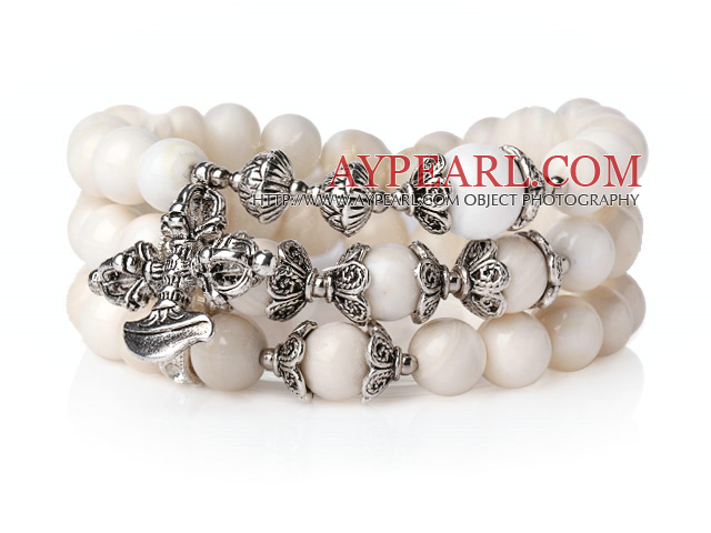 Amazing Hot Three Strands Round White Sea Shell Bracelet with Amulet Accessory