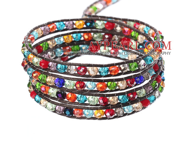 Fantastiska Fashion Multi Strands Multi Color Crystal Pärlor Woven Wrap Bangle Armband med Brown Wax Tråd