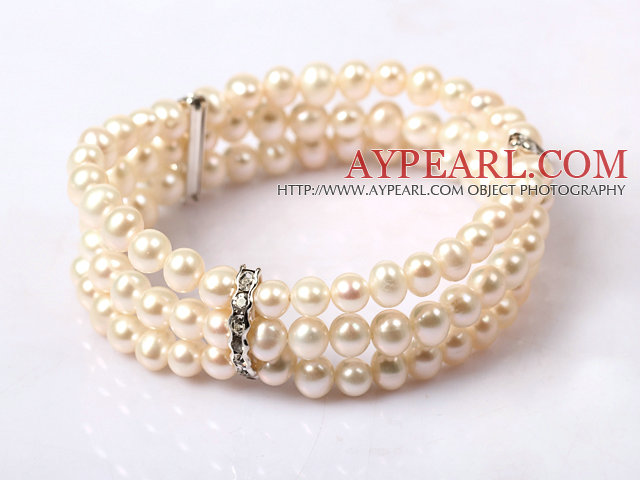 Natual blanc perle d'eau douce Bracelet extensible de trois couches 