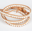 4-5mm Natural White Freshwater Pearl Leather 3 gånger Wrap Bangle Armband