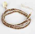 3-4mm Brown Pearl Perler Three Times Wrap Bangle Bracelet med Shell Clasp