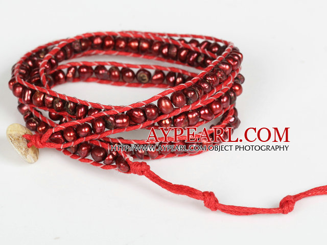3-4mm Wine Red Pearl Perler Three Times Wrap Bangle Bracelet med Shell Clasp