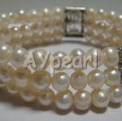 Wholesale elastic pearl bracelet