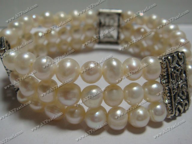 elastic pearl bracelet