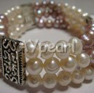 Wholesale elastic pearl bracelet