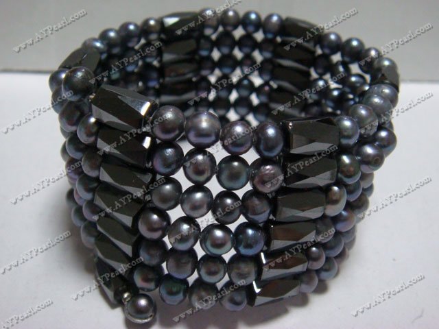 pearl magnet bracelet