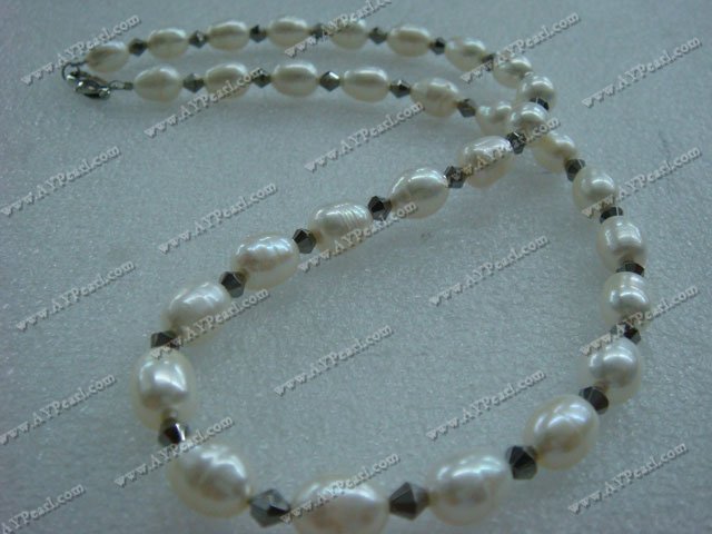 pearl crystal necklace