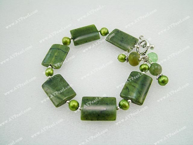 pearl canadian jade bracelet