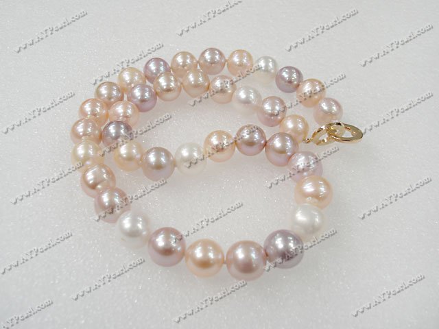 AA trois couleurs collier de perles